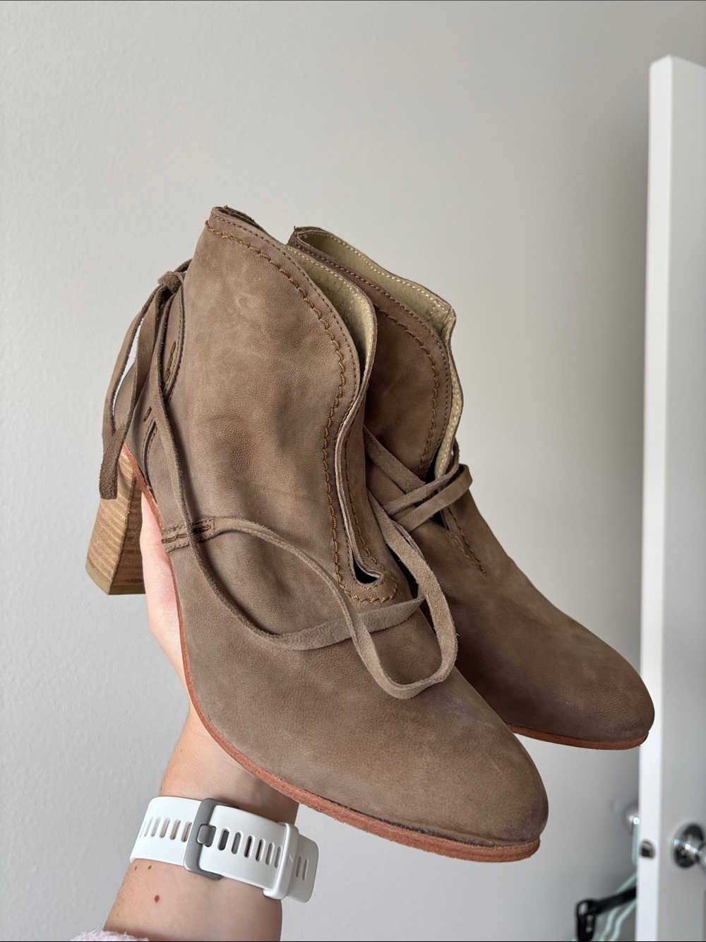 Free People Womens Wrap Around Heel Boot Leather Closed Toe Taupe Size EU 41 EUC - Picture 3 of 10